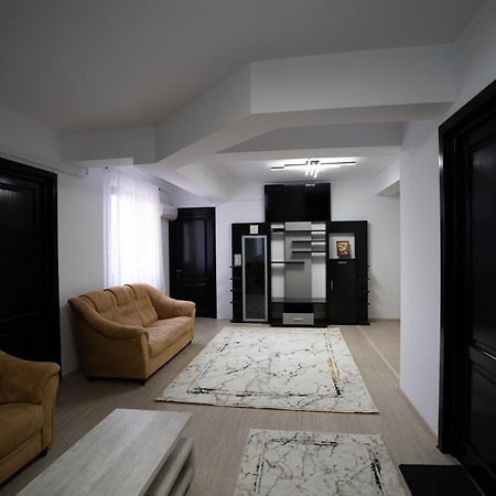 Alex 1 Apartament ยาช ภายนอก รูปภาพ