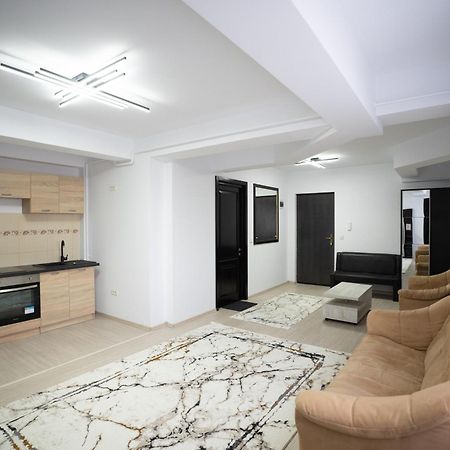 Alex 1 Apartament ยาช ภายนอก รูปภาพ