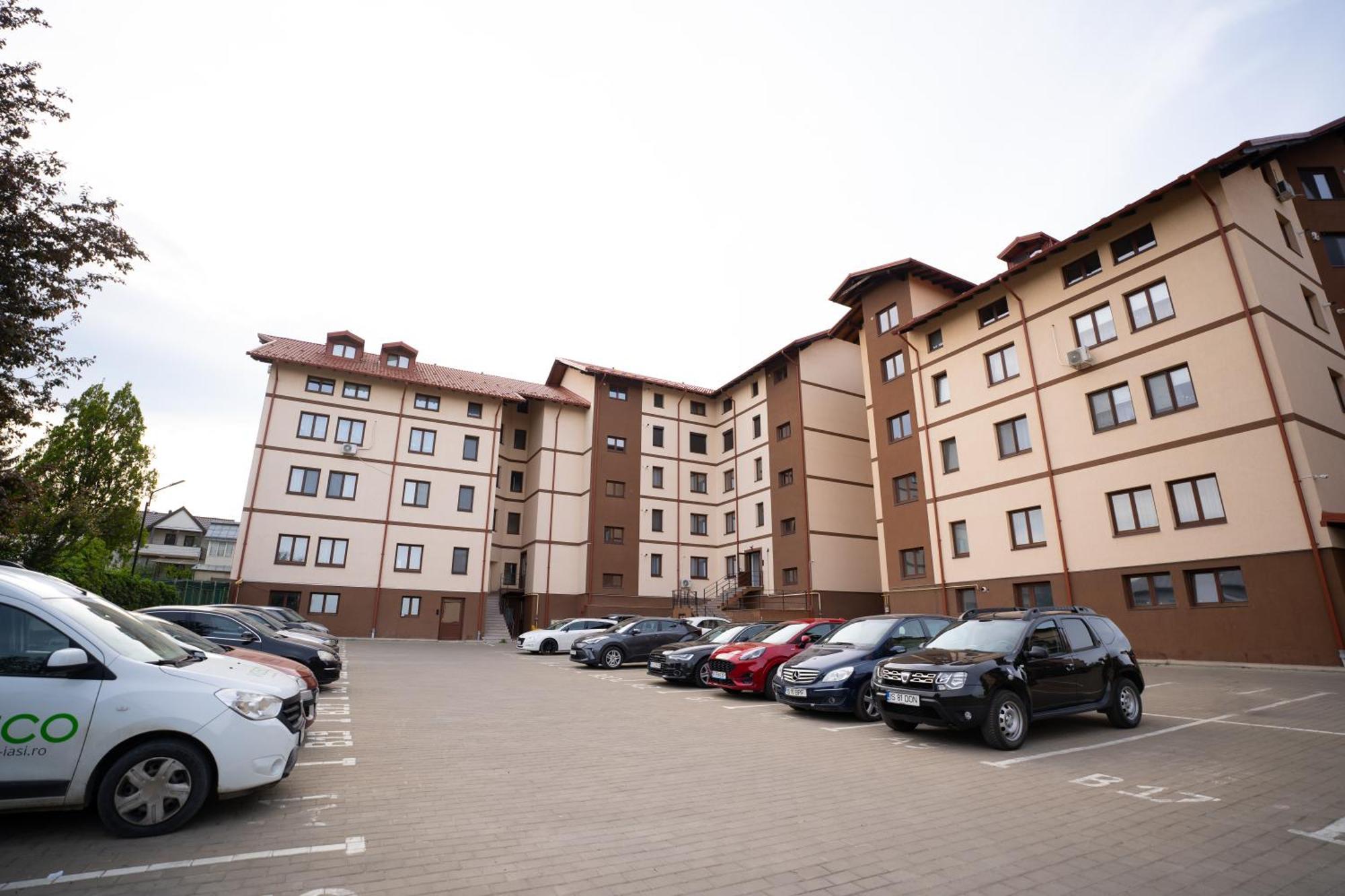 Alex 1 Apartament ยาช ภายนอก รูปภาพ